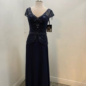 VM Mother of the Bride size 6